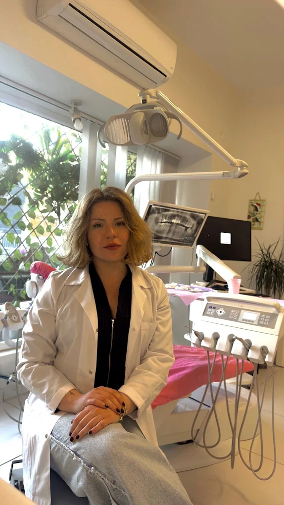 Dentist Aybüke İlayda Bakır